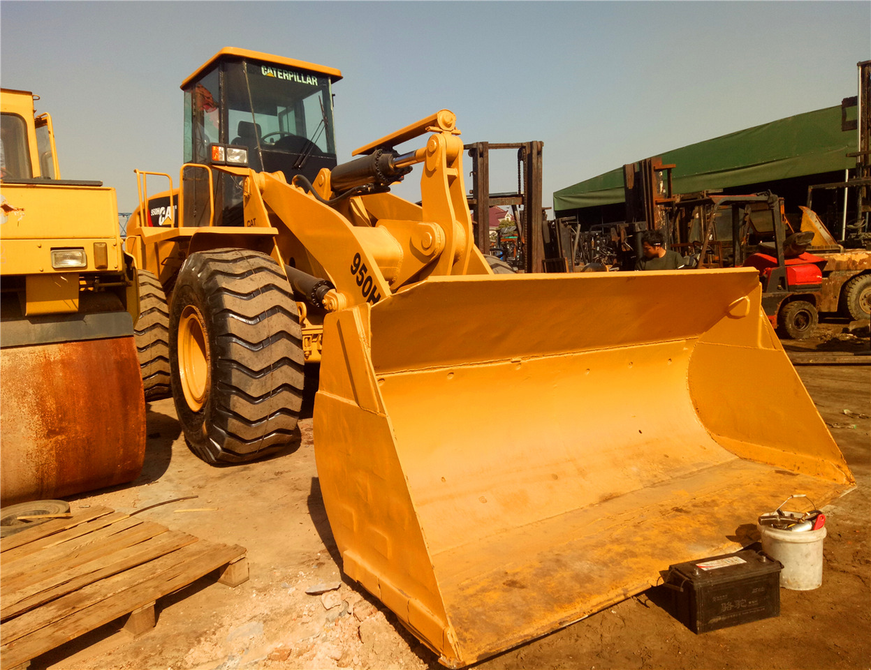 CATERPILLAR Wheel Loader 950H Click Here for Discount - Pá carregadora de rodas: foto 1 CATERPILLAR Wheel Loader 950H Click Here for Discount - Pá carregadora de rodas: foto 1