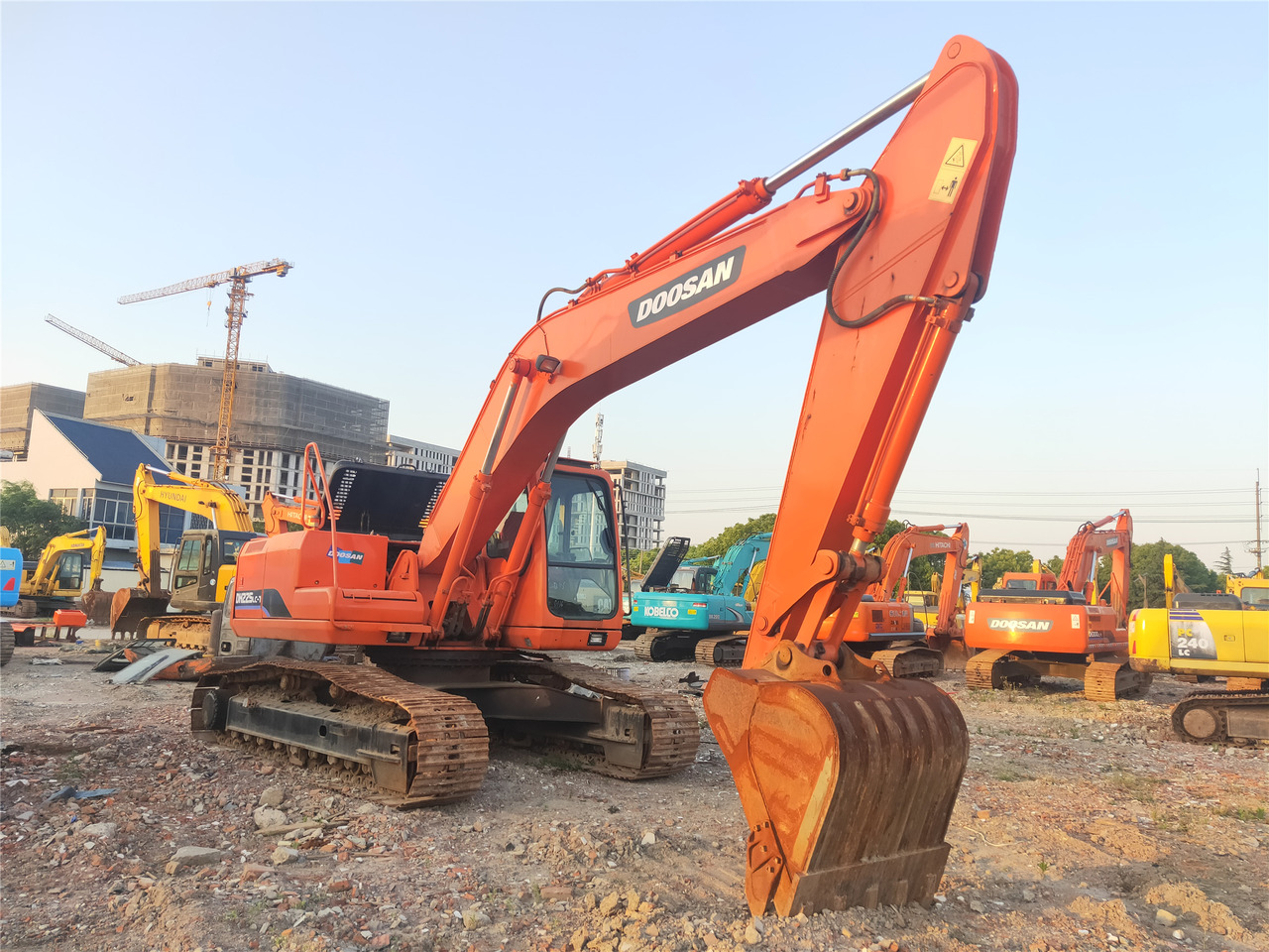 DOOSAN Crawler excavator - Escavadora de rastos: foto 4 DOOSAN Crawler excavator - Escavadora de rastos: foto 4