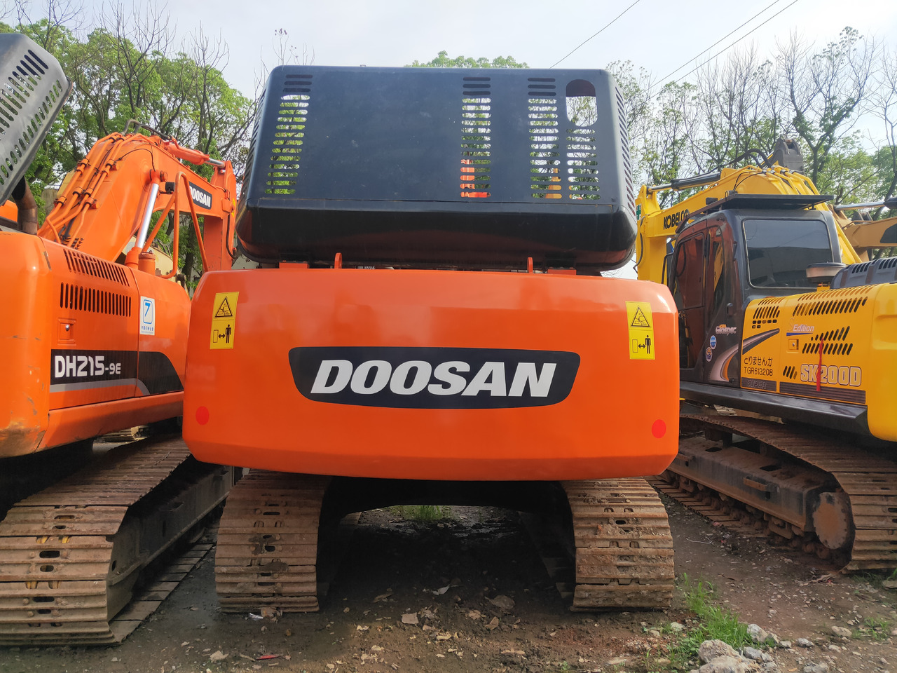 DOOSAN DH215LC-9 - Escavadora de rastos: foto 2 DOOSAN DH215LC-9 - Escavadora de rastos: foto 2