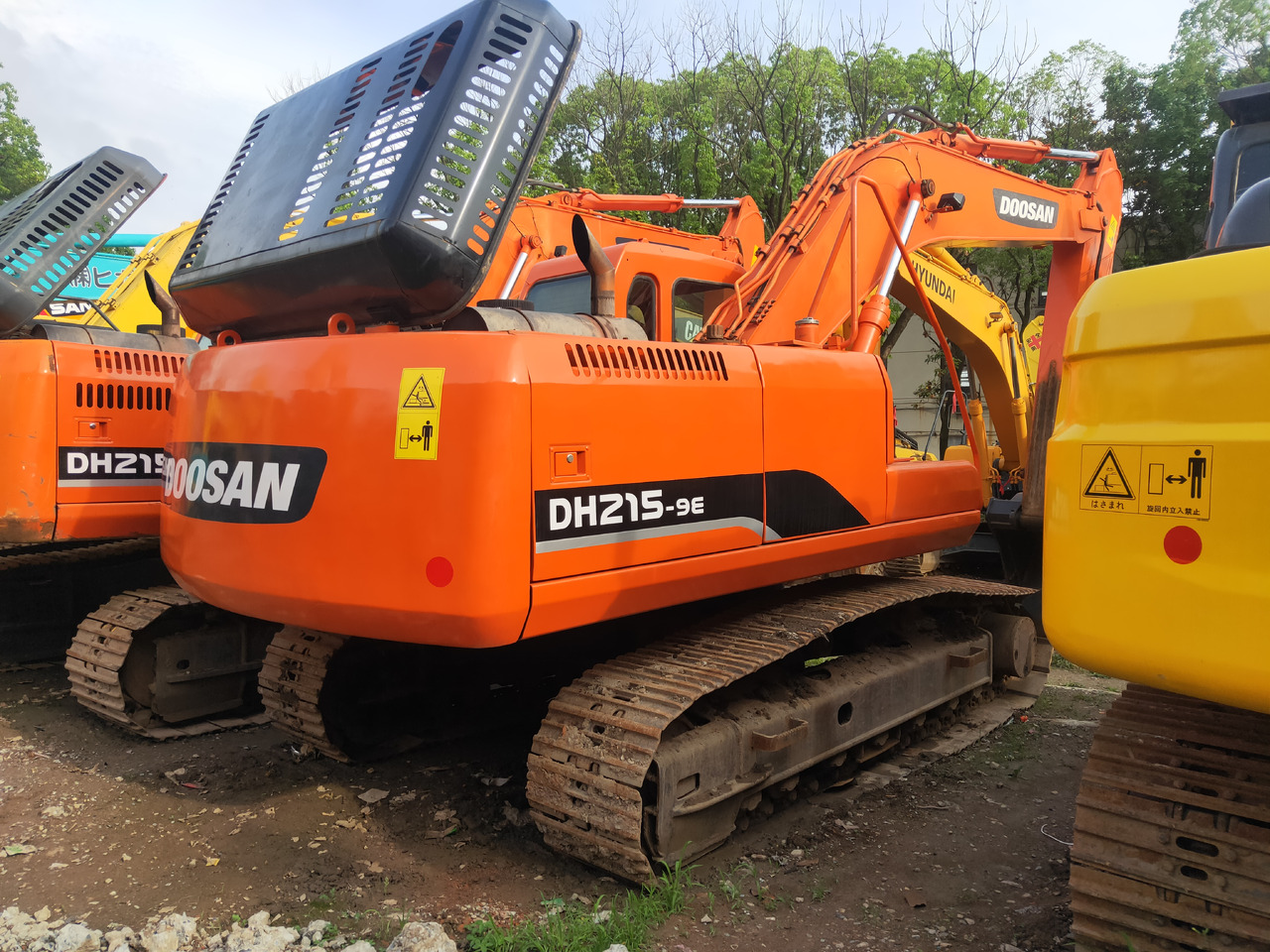 DOOSAN DH215LC-9 - Escavadora de rastos: foto 3 DOOSAN DH215LC-9 - Escavadora de rastos: foto 3