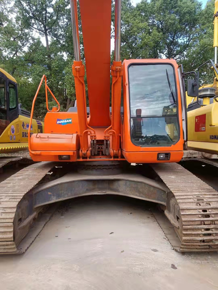 DOOSAN DH300LC-7 - Escavadora de rastos: foto 3 DOOSAN DH300LC-7 - Escavadora de rastos: foto 3