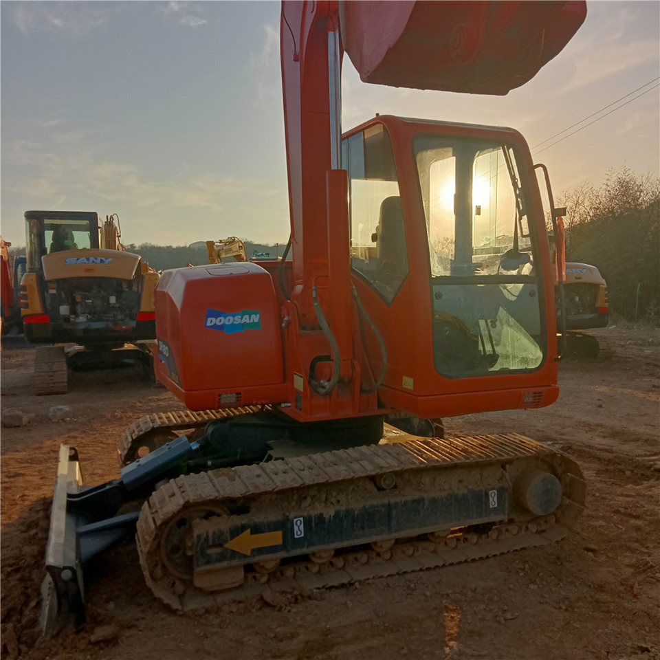 DOOSAN DH80GOLD - Escavadora de rastos: foto 5 DOOSAN DH80GOLD - Escavadora de rastos: foto 5