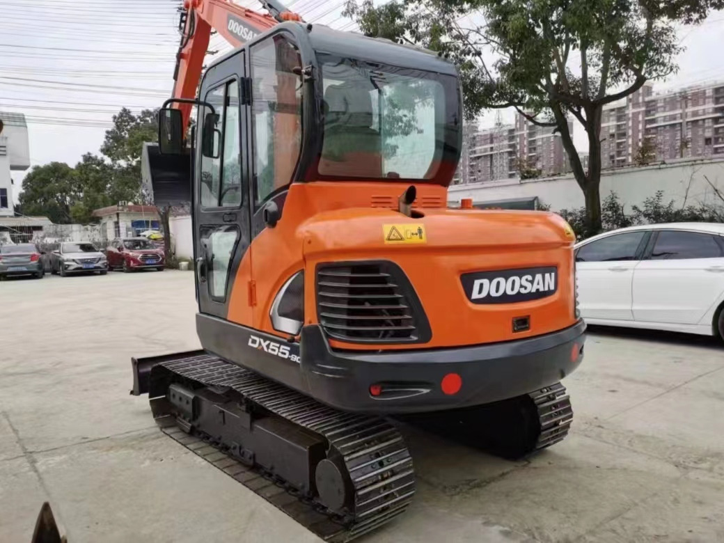 DOOSAN DX 55 Mini excavator - Mini escavadeira: foto 1 DOOSAN DX 55 Mini excavator - Mini escavadeira: foto 1