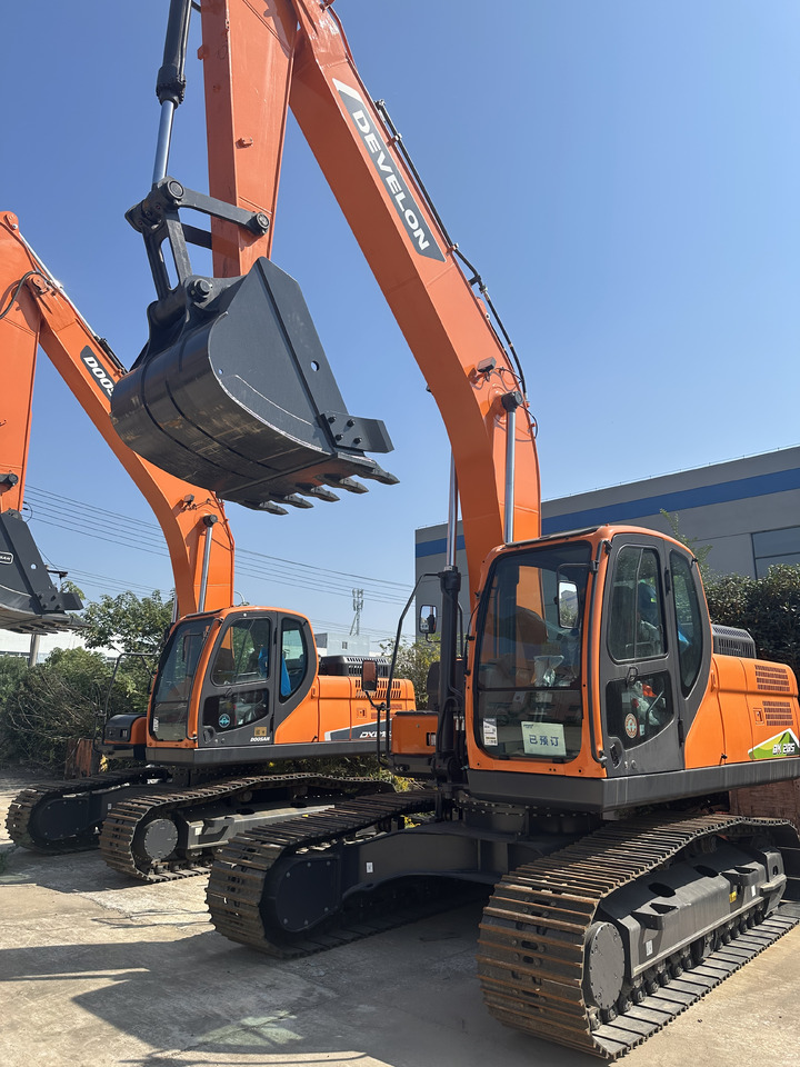 DOOSAN DX205 Crawler excavator Good condition - Escavadora de rastos: foto 2 DOOSAN DX205 Crawler excavator Good condition - Escavadora de rastos: foto 2