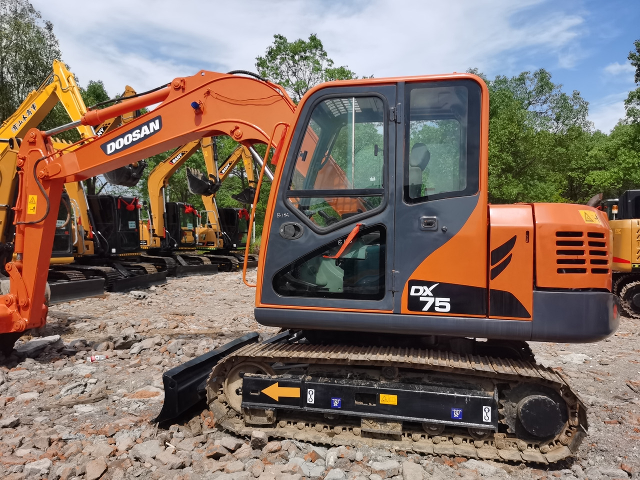 DOOSAN DX75 - Escavadora de rastos: foto 5 DOOSAN DX75 - Escavadora de rastos: foto 5