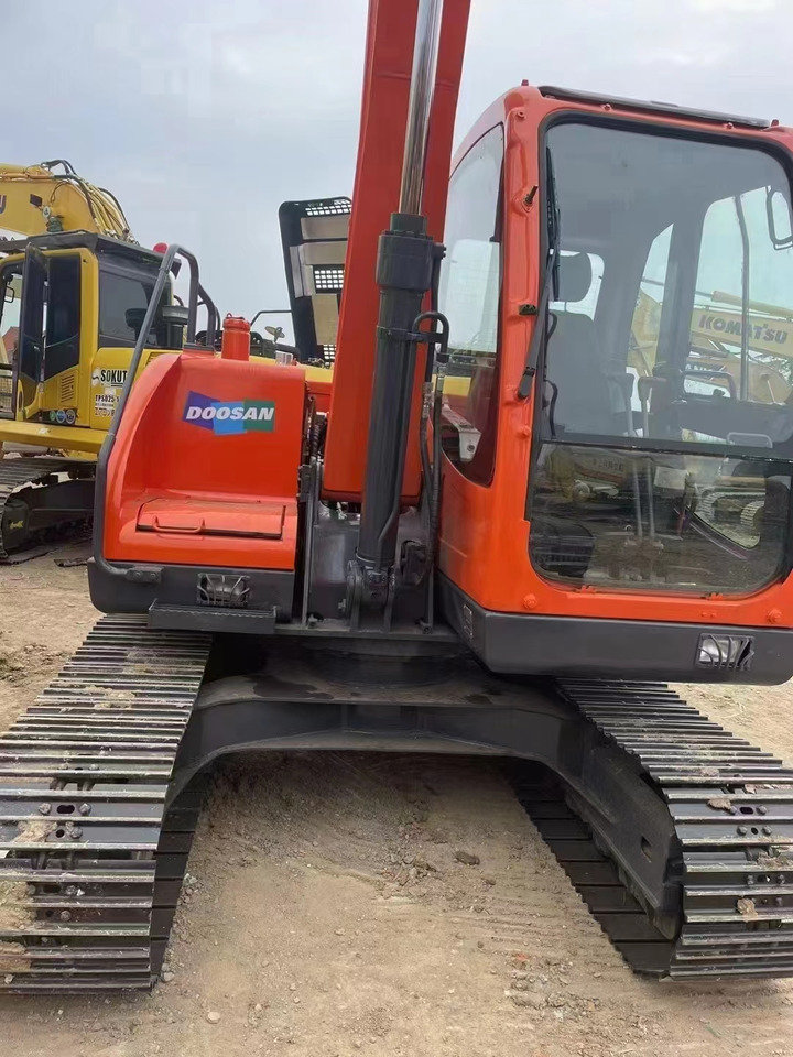 DOOSAN DX80 Mini excavator Excellent condition - Mini escavadeira: foto 4 DOOSAN DX80 Mini excavator Excellent condition - Mini escavadeira: foto 4