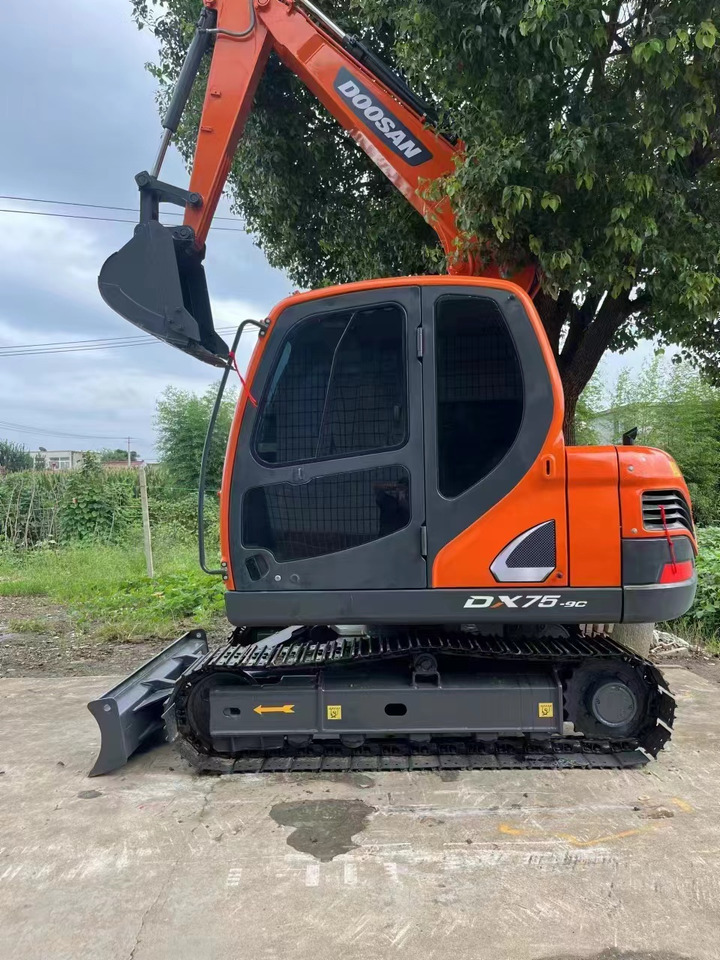 DOOSAN Mini Excavator DX75 Click for Discount - Mini escavadeira: foto 1 DOOSAN Mini Excavator DX75 Click for Discount - Mini escavadeira: foto 1
