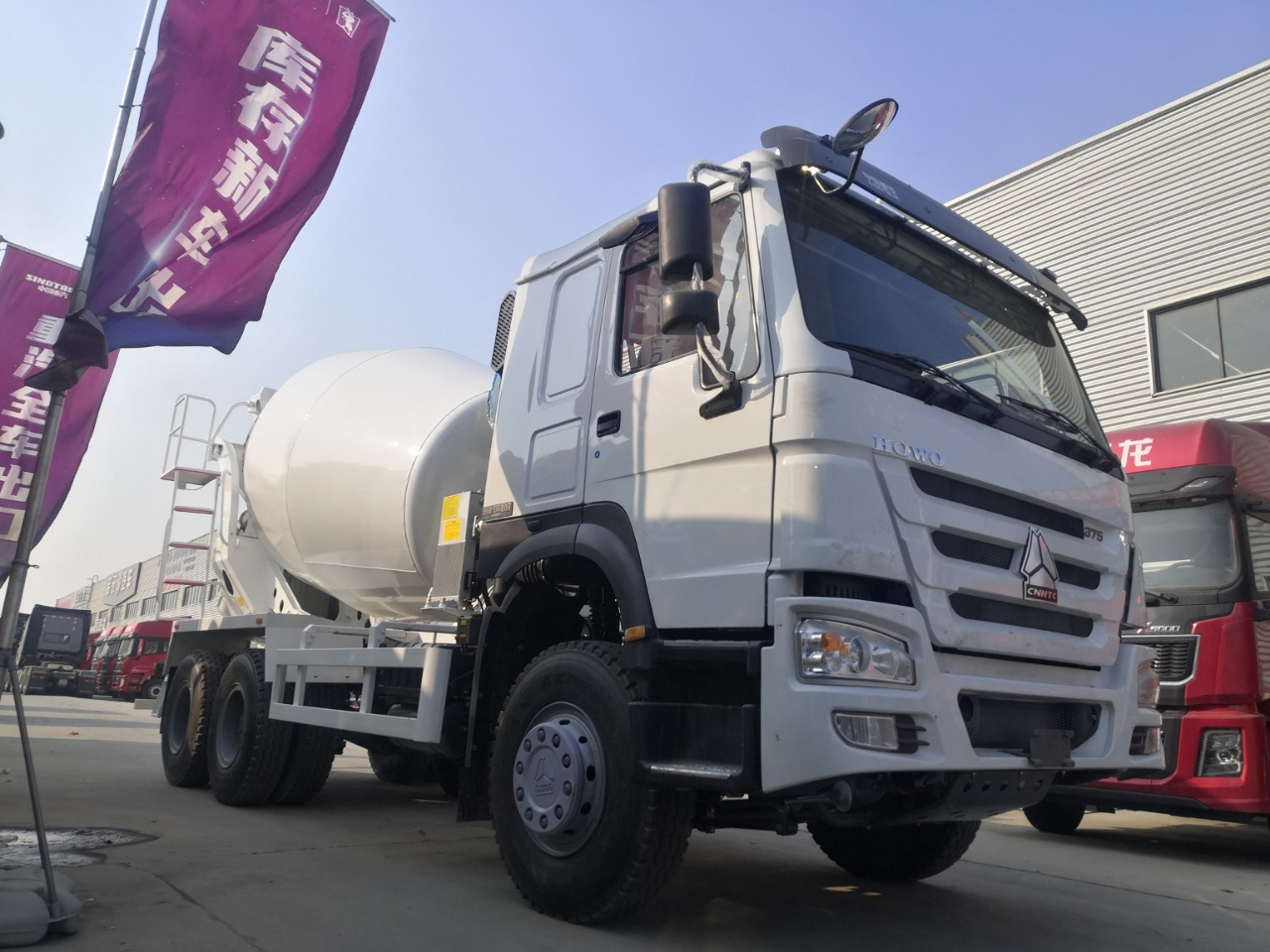 HOWO 10Cube Cement Mixer Truck 6*4 Click Here for Discount - Camião betoneira: foto 1 HOWO 10Cube Cement Mixer Truck 6*4 Click Here for Discount - Camião betoneira: foto 1