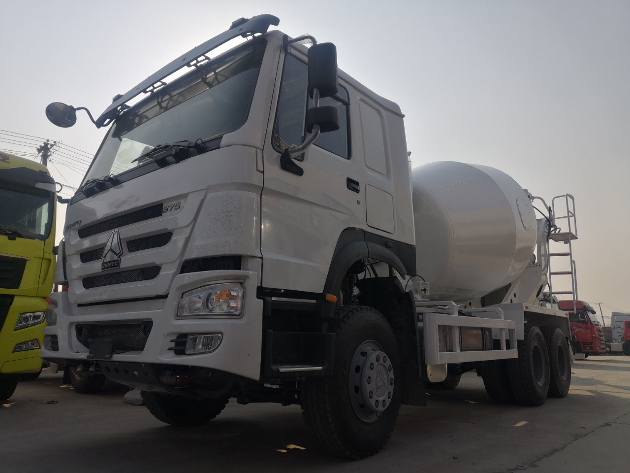 HOWO 10Cube Cement Mixer Truck 6*4 Click Here for Discount - Camião betoneira: foto 2 HOWO 10Cube Cement Mixer Truck 6*4 Click Here for Discount - Camião betoneira: foto 2
