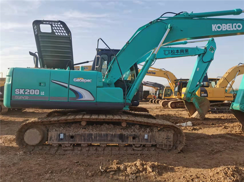 KOBELCO SK200LC - Escavadora de rastos: foto 1 KOBELCO SK200LC - Escavadora de rastos: foto 1