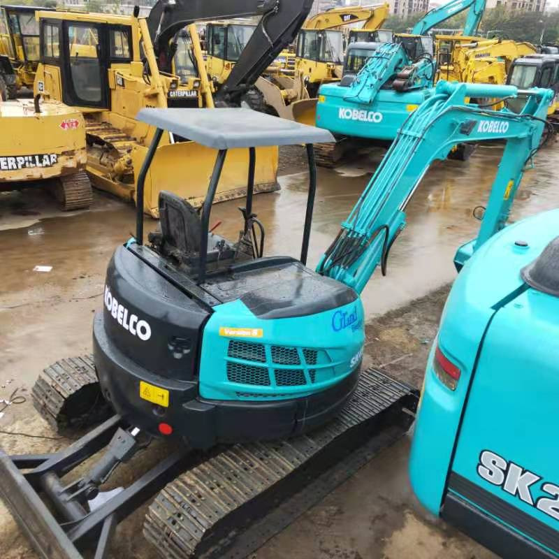 KOBELCO SK45 - Mini escavadeira: foto 5 KOBELCO SK45 - Mini escavadeira: foto 5