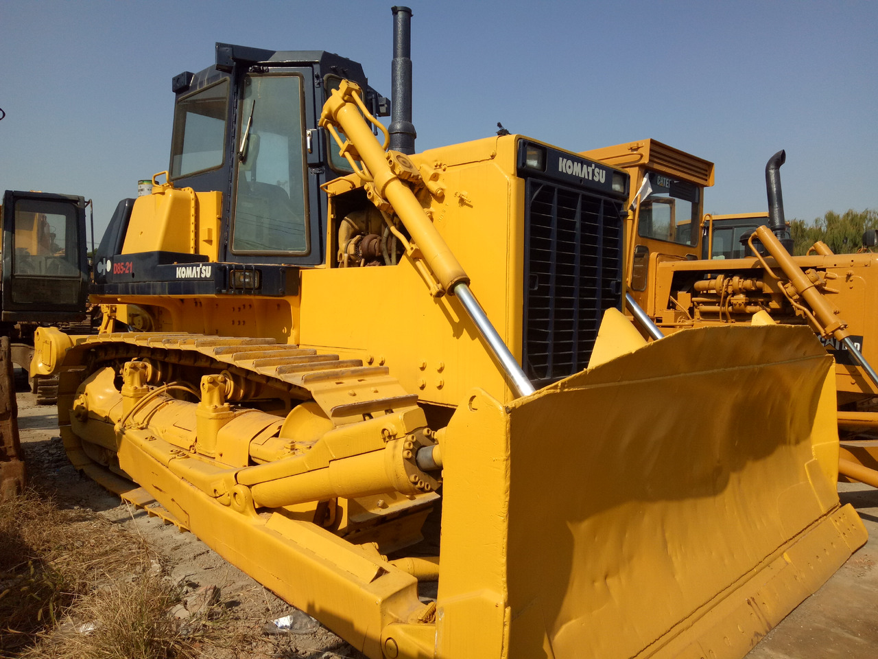 KOMATSU D85 - Buldôzer: foto 3 KOMATSU D85 - Buldôzer: foto 3