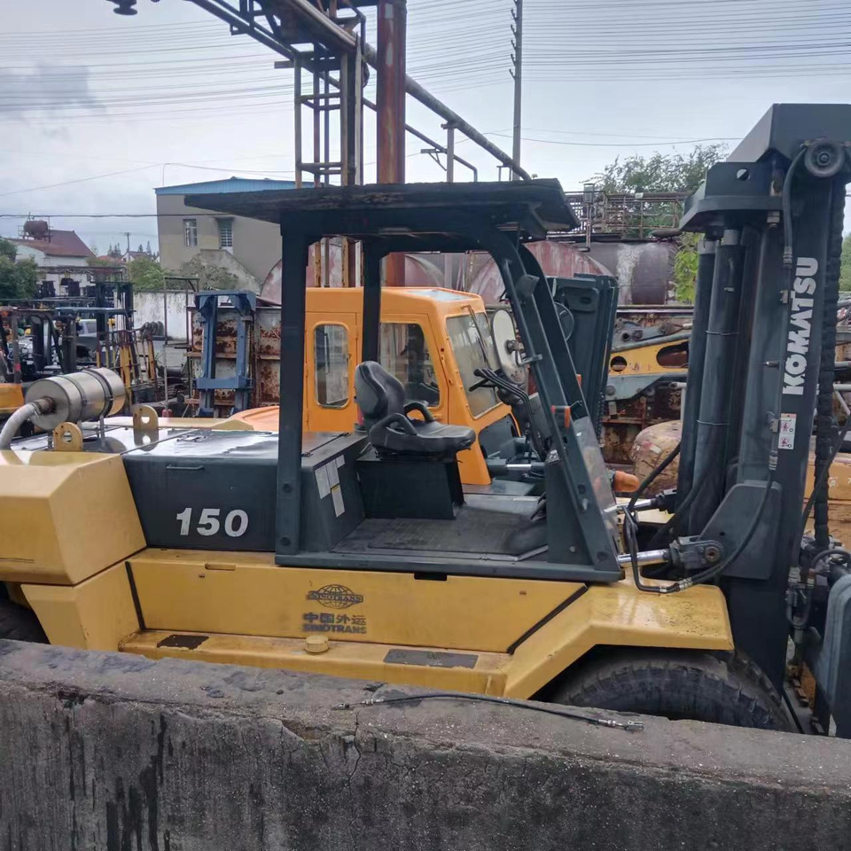 KOMATSU FD150 - Empilhador a diesel: foto 3 KOMATSU FD150 - Empilhador a diesel: foto 3