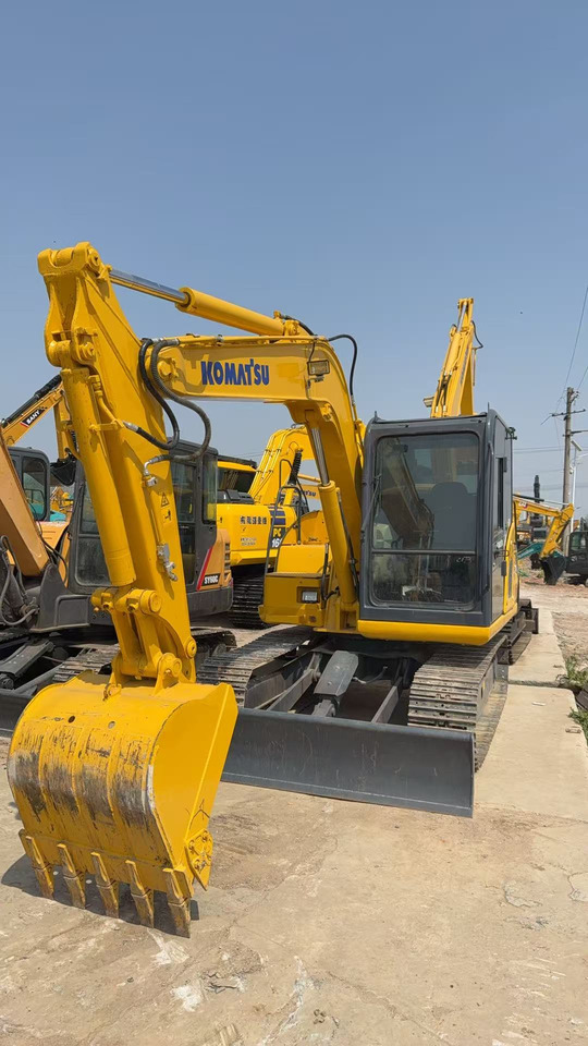 KOMATSU PC60 - Escavadora de rastos: foto 1 KOMATSU PC60 - Escavadora de rastos: foto 1