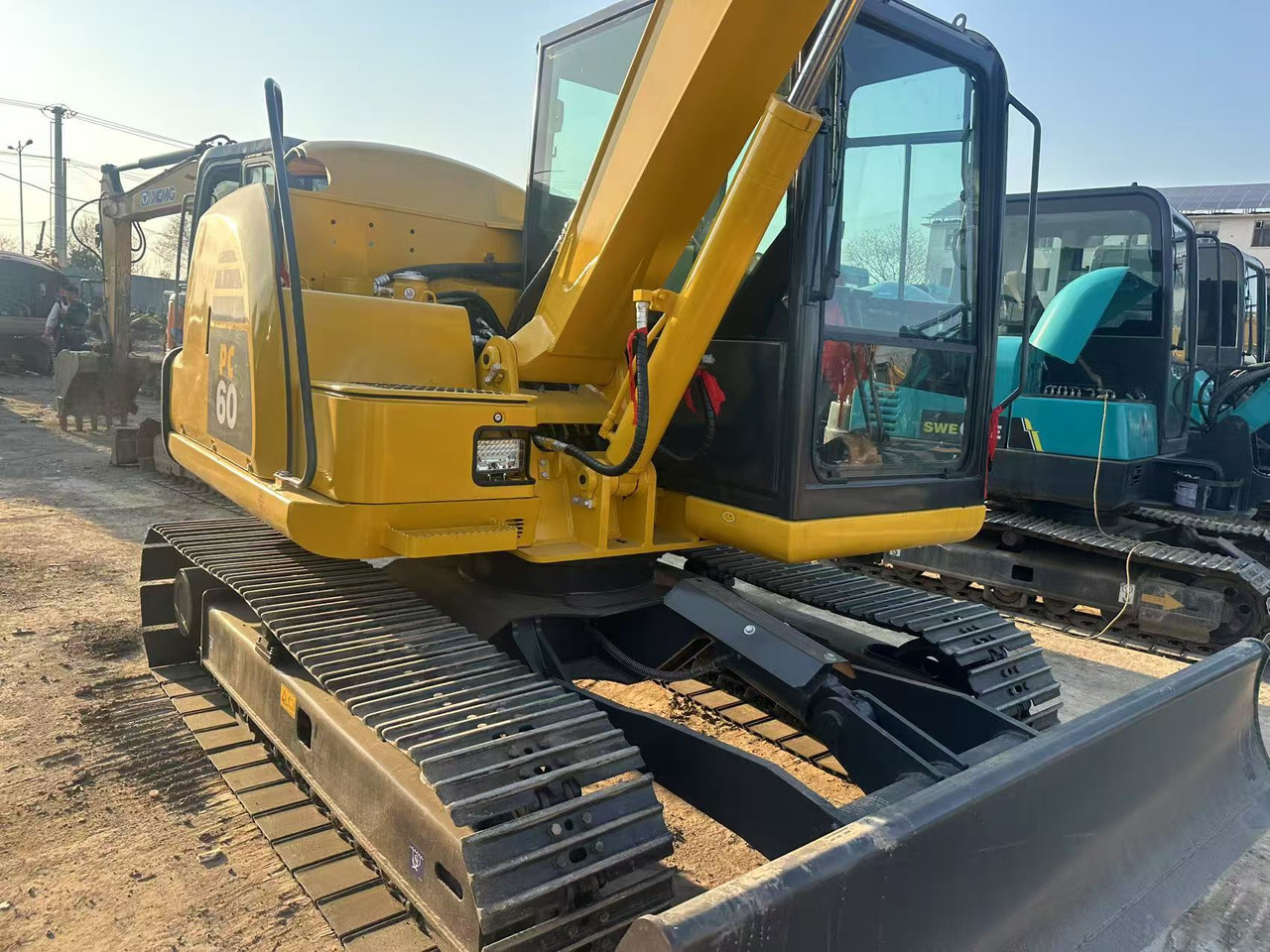 KOMATSU PC60 - Escavadora de rastos: foto 2 KOMATSU PC60 - Escavadora de rastos: foto 2