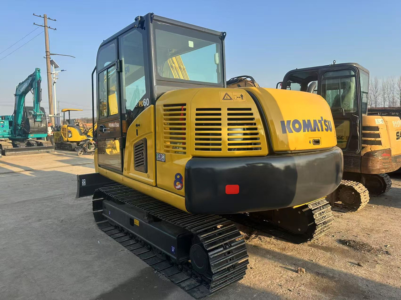 KOMATSU PC60 - Escavadora de rastos: foto 5 KOMATSU PC60 - Escavadora de rastos: foto 5