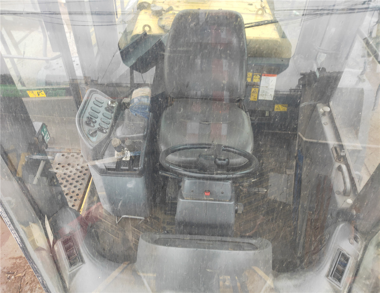 KOMATSU wheel Loader - Pá carregadora de rodas: foto 5 KOMATSU wheel Loader - Pá carregadora de rodas: foto 5