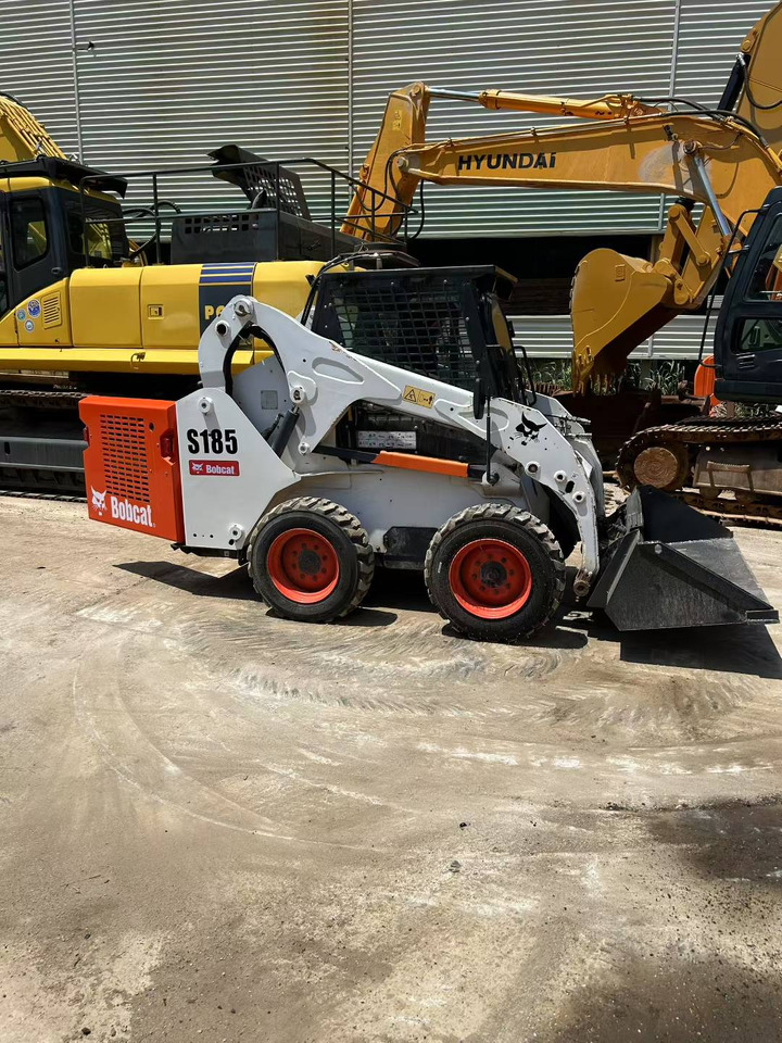 BOBCAT Skid Steer Loader S185 - Máquina de construção: foto 3 BOBCAT Skid Steer Loader S185 - Máquina de construção: foto 3