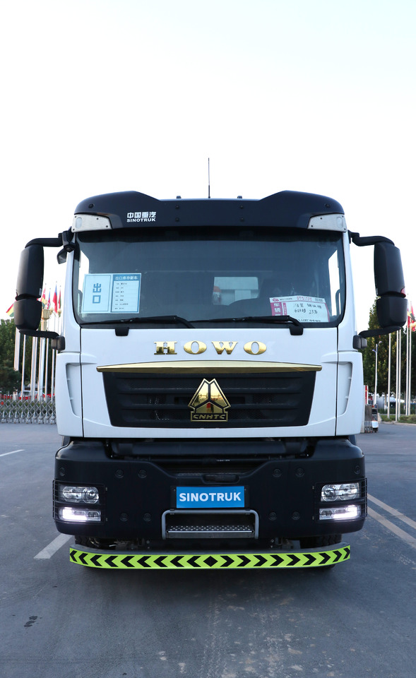 SINOTRUK Dump Truck 6x4 Click for Discount - Camião basculante: foto 2 SINOTRUK Dump Truck 6x4 Click for Discount - Camião basculante: foto 2