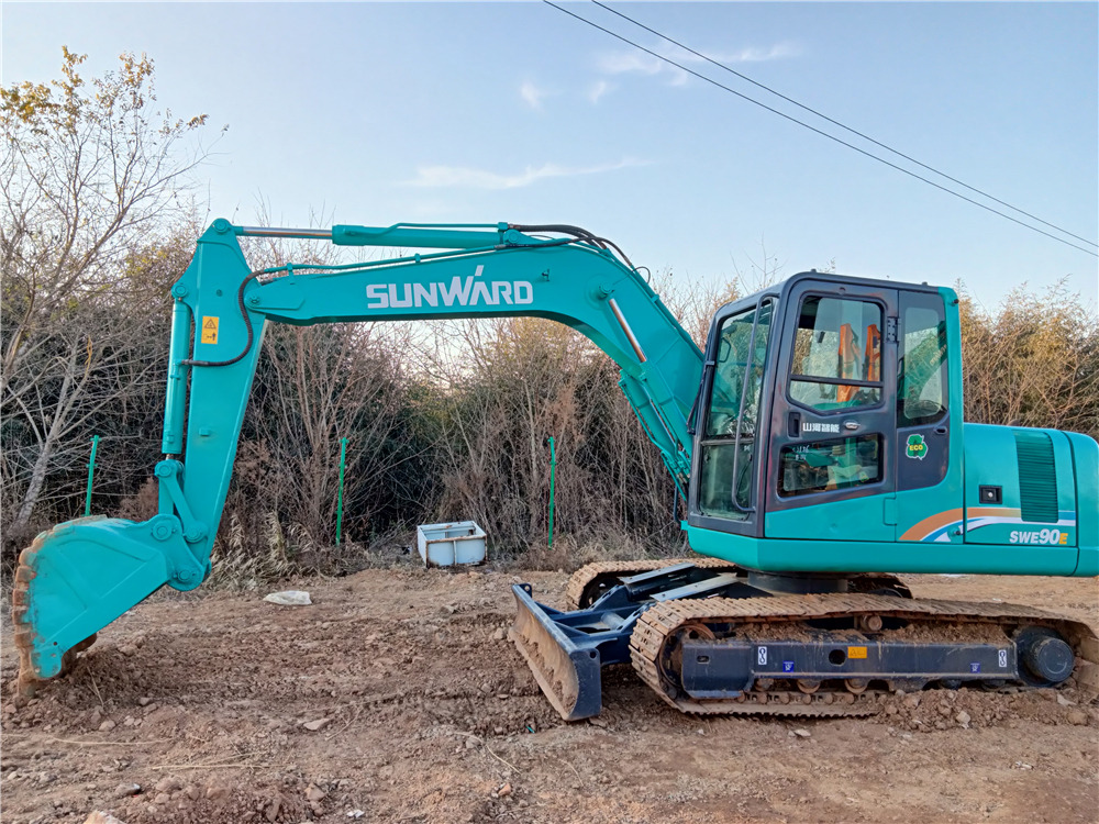 SUNWARD SWE90E - Escavadora de rastos: foto 4 SUNWARD SWE90E - Escavadora de rastos: foto 4
