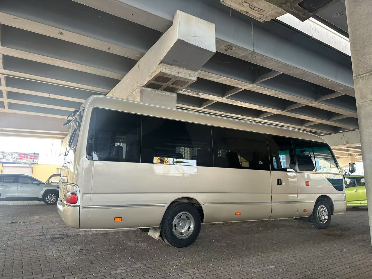 TOYOTA Coaster - Ônibus urbano: foto 4 TOYOTA Coaster - Ônibus urbano: foto 4
