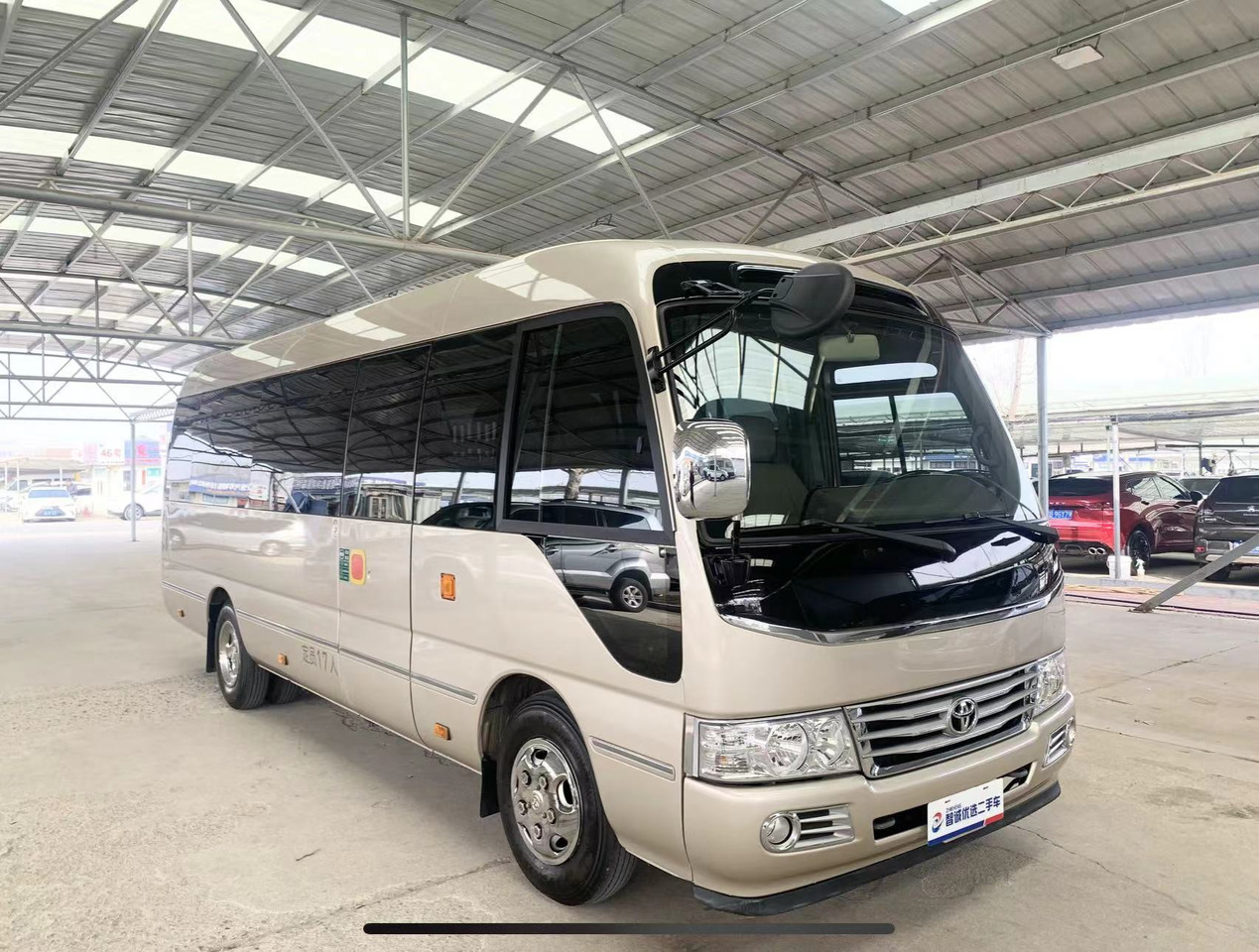 TOYOTA Coaster Mini Bus Click Here for Discount - Autocarro: foto 1 TOYOTA Coaster Mini Bus Click Here for Discount - Autocarro: foto 1