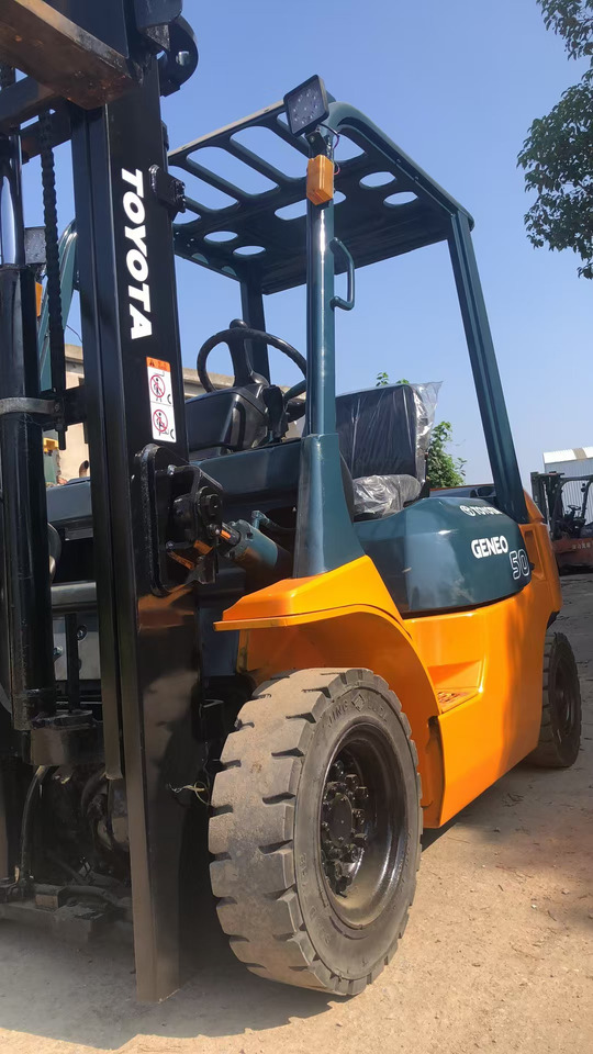 TOYOTA FD50 CLICK HERE FOR DISCOUNT - Empilhador a diesel: foto 4 TOYOTA FD50 CLICK HERE FOR DISCOUNT - Empilhador a diesel: foto 4