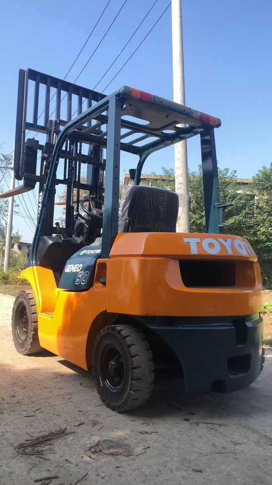 TOYOTA FD50 CLICK HERE FOR DISCOUNT - Empilhador a diesel: foto 1 TOYOTA FD50 CLICK HERE FOR DISCOUNT - Empilhador a diesel: foto 1