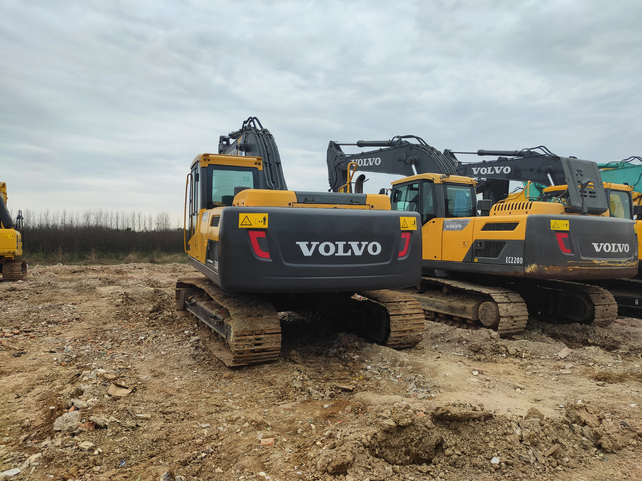 VOLVO EC220D - Escavadora de rastos: foto 5 VOLVO EC220D - Escavadora de rastos: foto 5