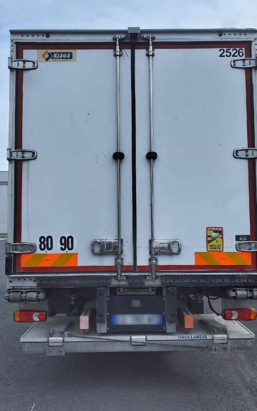 Camion Porteur FRIGO 14 TONNES 250 CV HAYON CARROSSERIE KLEGE MONO TEMP GROUPE CARRIER SUPRA 85 - Camião frigorífico: foto 2 Camion Porteur FRIGO 14 TONNES 250 CV HAYON CARROSSERIE KLEGE MONO TEMP GROUPE CARRIER SUPRA 85 - Camião frigorífico: foto 2