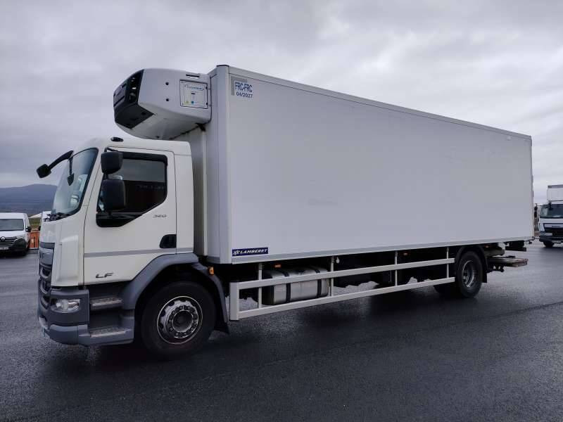 Camion Porteur FRIGO 19 TONNES 320 CV HAYON CAISSE LAMBERET BI TEMP GROUPE CARRIER SUPRA 1150 - - Camião frigorífico: foto 2 Camion Porteur FRIGO 19 TONNES 320 CV HAYON CAISSE LAMBERET BI TEMP GROUPE CARRIER SUPRA 1150 - - Camião frigorífico: foto 2