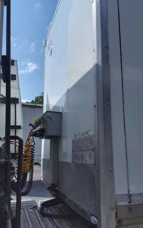 Semi-remorque 3 Essieux 38 TONNES 2 PORTES AR DOUBLE PLANCHER STEELBOX - Semi-reboque furgão: foto 5 Semi-remorque 3 Essieux 38 TONNES 2 PORTES AR DOUBLE PLANCHER STEELBOX - Semi-reboque furgão: foto 5