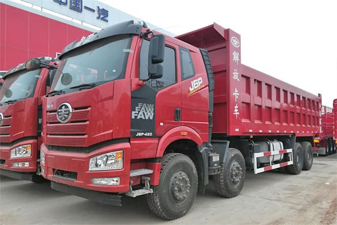 FAW FAW J6P 420HP Dump Truck for Sale in Tanzania - Camião basculante: foto 1 FAW FAW J6P 420HP Dump Truck for Sale in Tanzania - Camião basculante: foto 1