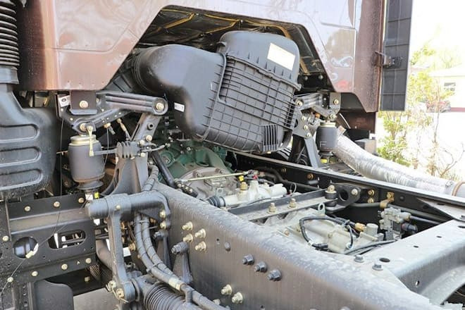 FAWA FAW Truck J6P New Model for Sale in Sierra Leone - Camião chassi: foto 2 FAWA FAW Truck J6P New Model for Sale in Sierra Leone - Camião chassi: foto 2