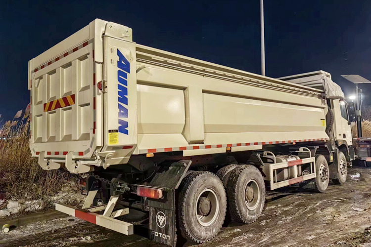 FOTON Foton Auman Dump Truck for Sale in Zambia - Camião basculante: foto 3 FOTON Foton Auman Dump Truck for Sale in Zambia - Camião basculante: foto 3