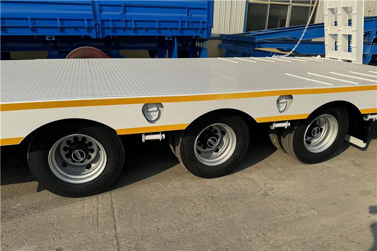 TITAN 3 Axle 80 Ton Lowbed Semi Trailer for Sale In Philippines - Semi-reboque baixa: foto 5 TITAN 3 Axle 80 Ton Lowbed Semi Trailer for Sale In Philippines - Semi-reboque baixa: foto 5