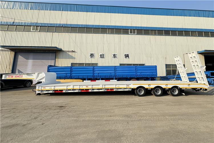 TITAN 3 Axle 80 Ton Lowbed Semi Trailer for Sale In Philippines - Semi-reboque baixa: foto 3 TITAN 3 Axle 80 Ton Lowbed Semi Trailer for Sale In Philippines - Semi-reboque baixa: foto 3