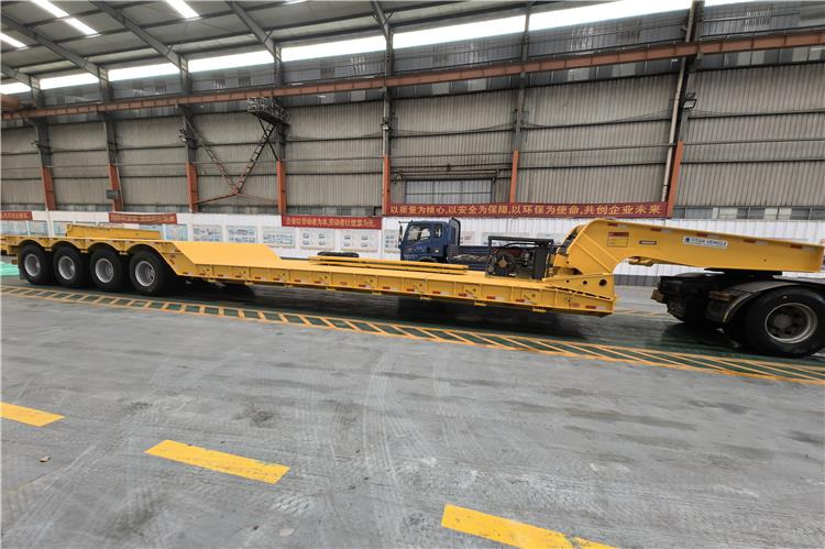 TITAN 4 Axle 100 Ton Removable Gooseneck Trailer for Sale in PNG - Semi-reboque baixa: foto 5 TITAN 4 Axle 100 Ton Removable Gooseneck Trailer for Sale in PNG - Semi-reboque baixa: foto 5