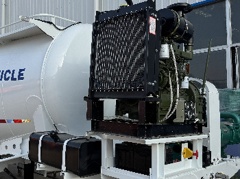 TITAN Bulk Cement Tanker Trailer for Sale in Jamaica - Semi-reboque silo: foto 4 TITAN Bulk Cement Tanker Trailer for Sale in Jamaica - Semi-reboque silo: foto 4