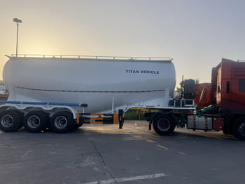 TITAN Bulker Trailer Truck for Sale in Jamaica - Semi-reboque cisterna: foto 4 TITAN Bulker Trailer Truck for Sale in Jamaica - Semi-reboque cisterna: foto 4