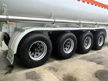 TITAN Diesel Tanker Trailer for Sale in Sierra Leone - Semi-reboque cisterna: foto 4 TITAN Diesel Tanker Trailer for Sale in Sierra Leone - Semi-reboque cisterna: foto 4