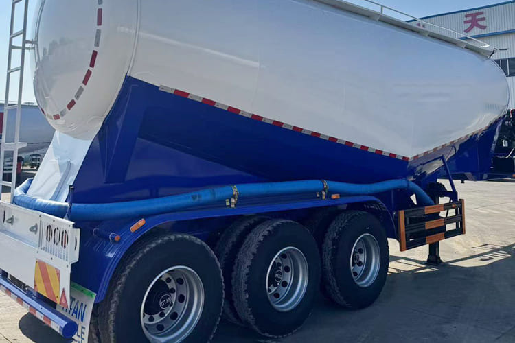 TITAN Dry Bulk Trailer for Sale in Ghana - Semi-reboque cisterna: foto 4 TITAN Dry Bulk Trailer for Sale in Ghana - Semi-reboque cisterna: foto 4