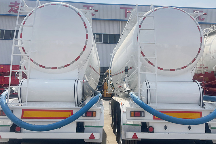 TITAN Powder Tanker for Sale in Nigeria - Semi-reboque silo: foto 5 TITAN Powder Tanker for Sale in Nigeria - Semi-reboque silo: foto 5