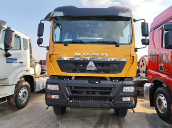 SINOTRUK TX380 Sinotruck for Sale in Ghana - Tractor: foto 4 SINOTRUK TX380 Sinotruck for Sale in Ghana - Tractor: foto 4