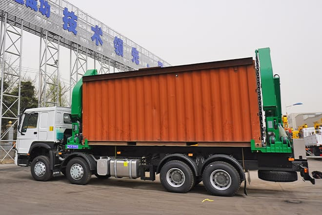 Camião transportador de contêineres/ Caixa móvel para transporte de contêineres novo XCMG 20 Ft Side Loader Truck for Sale in Zambia: foto 6 Camião transportador de contêineres/ Caixa móvel para transporte de contêineres novo XCMG 20 Ft Side Loader Truck for Sale in Zambia: foto 6