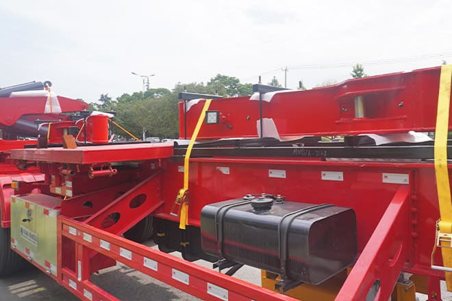 XCMG 2025 New Container Side Loader Trailer for Sale in Tanzania - Semi-reboque transportador de contêineres/ Caixa móvel: foto 5 XCMG 2025 New Container Side Loader Trailer for Sale in Tanzania - Semi-reboque transportador de contêineres/ Caixa móvel: foto 5