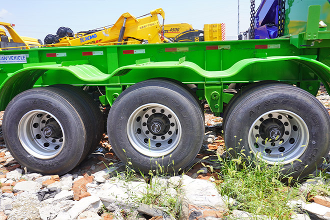 XCMG China 37Ton Side Lifter for Sale in Togo - Semi-reboque transportador de contêineres/ Caixa móvel: foto 4 XCMG China 37Ton Side Lifter for Sale in Togo - Semi-reboque transportador de contêineres/ Caixa móvel: foto 4