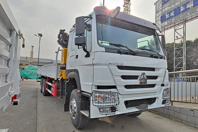 XCMG Folding Boom Truck Crane for Sale in Mexico - Camião grua: foto 2 XCMG Folding Boom Truck Crane for Sale in Mexico - Camião grua: foto 2