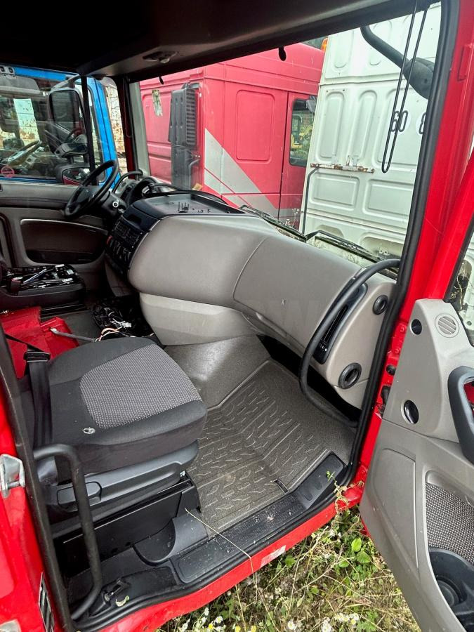 DAF XF105-460 Rouge - Cabine para Camião: foto 2 DAF XF105-460 Rouge - Cabine para Camião: foto 2