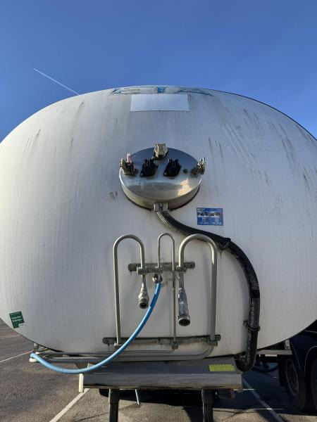 Eta - Semi-reboque cisterna: foto 4 Eta - Semi-reboque cisterna: foto 4